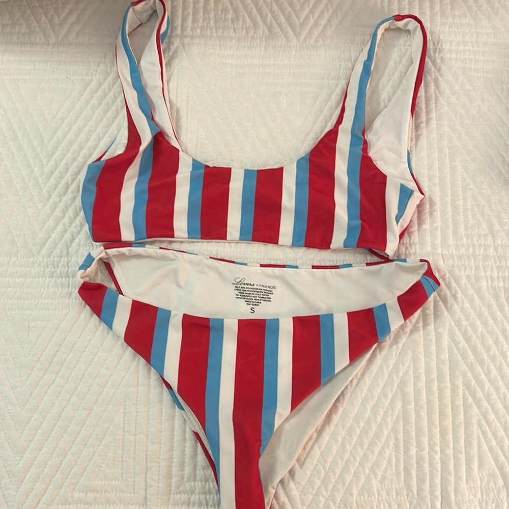 Bikini - image 1